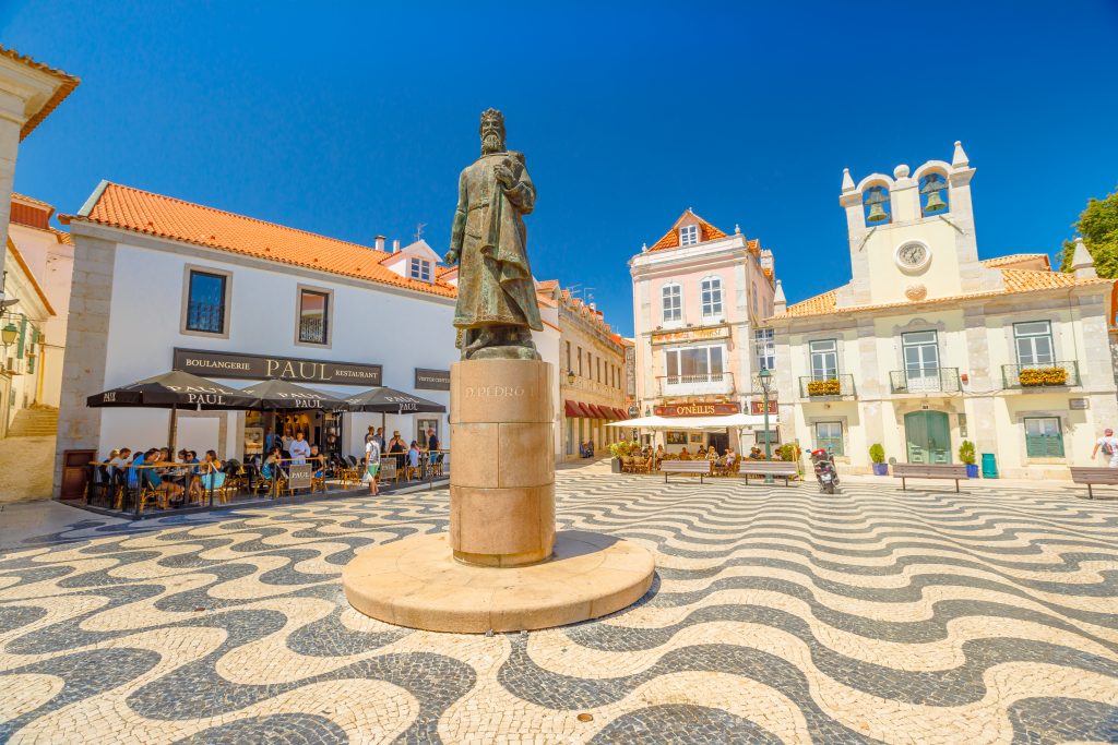 Cascais historic centre, a practical town base for planning a business retreat in Portugal