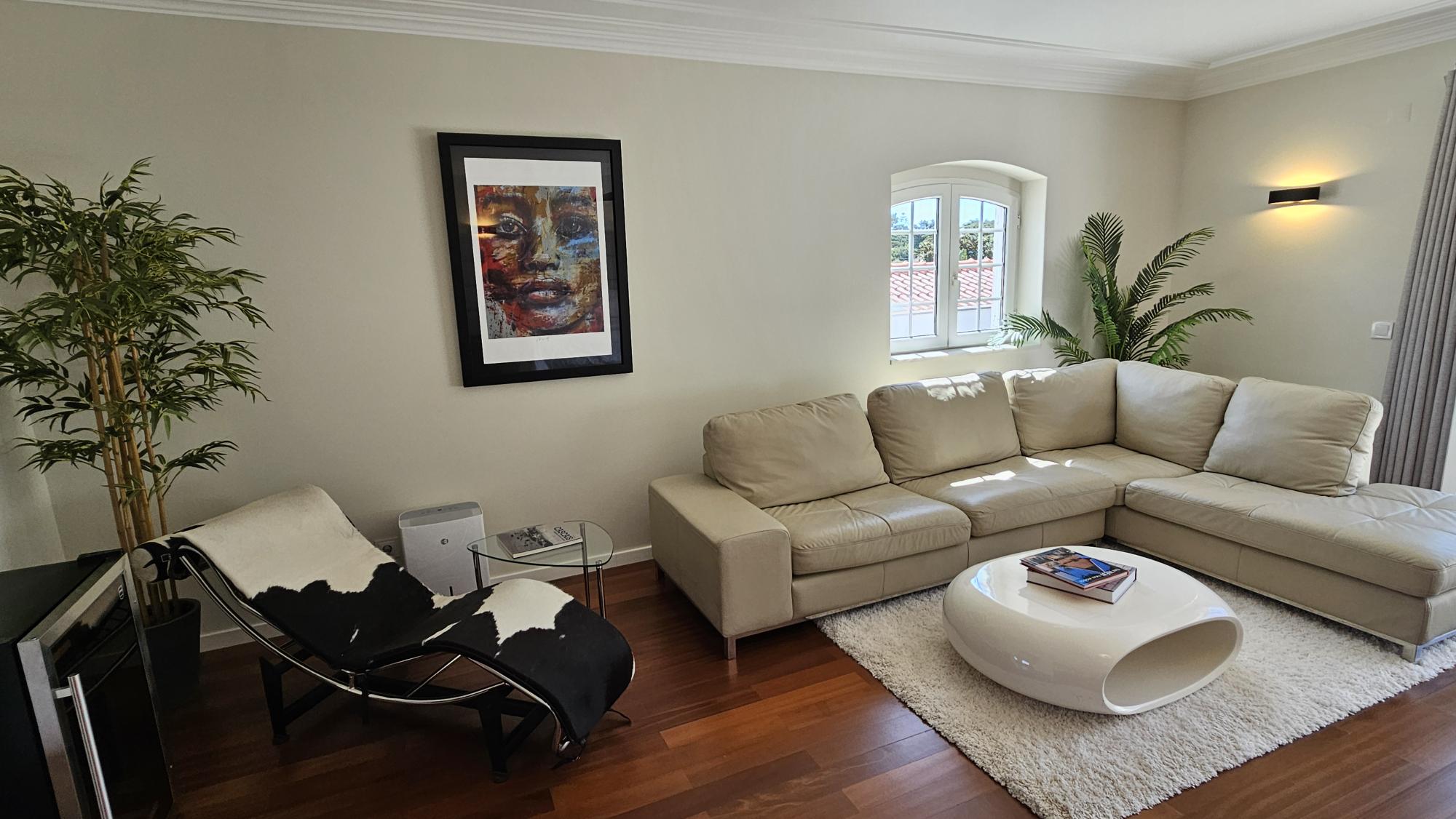 Living Room Detail