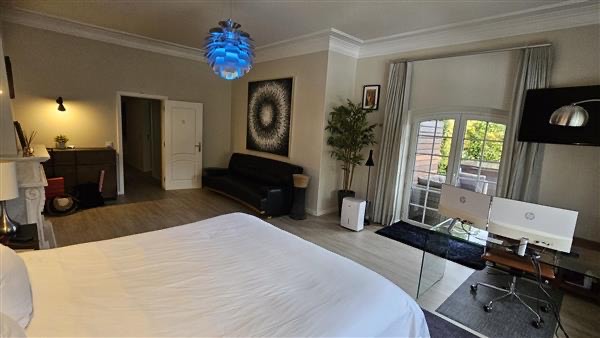 Downstairs Master Suite